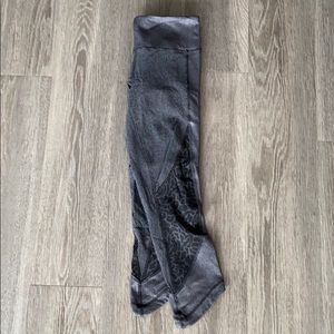 Size 4 Wunder Under Lululemon Leggings